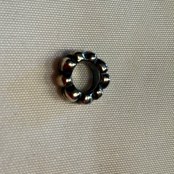 Authentic Pandora Cute Bow Spacer Charm 790303 Sterling Silver 925 - Picture 2 of 3